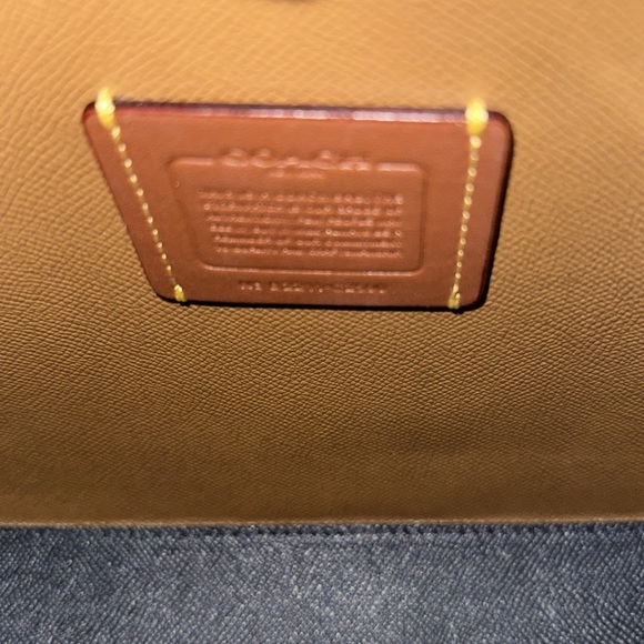 Coach Willow Shoulder Bag - Picture 6 of 8